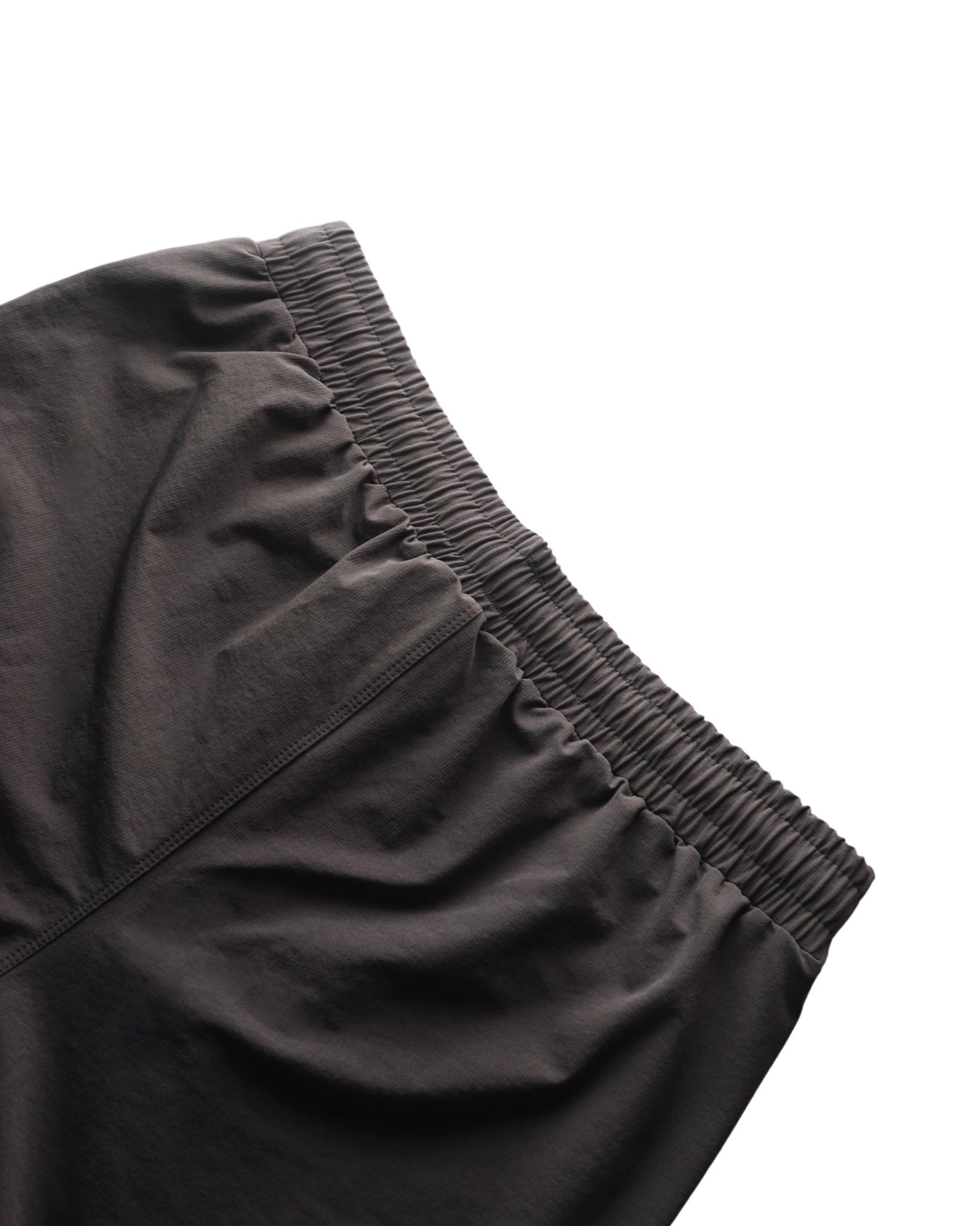 UNTRAIN MEN ALL SEASON JOGGER GREY