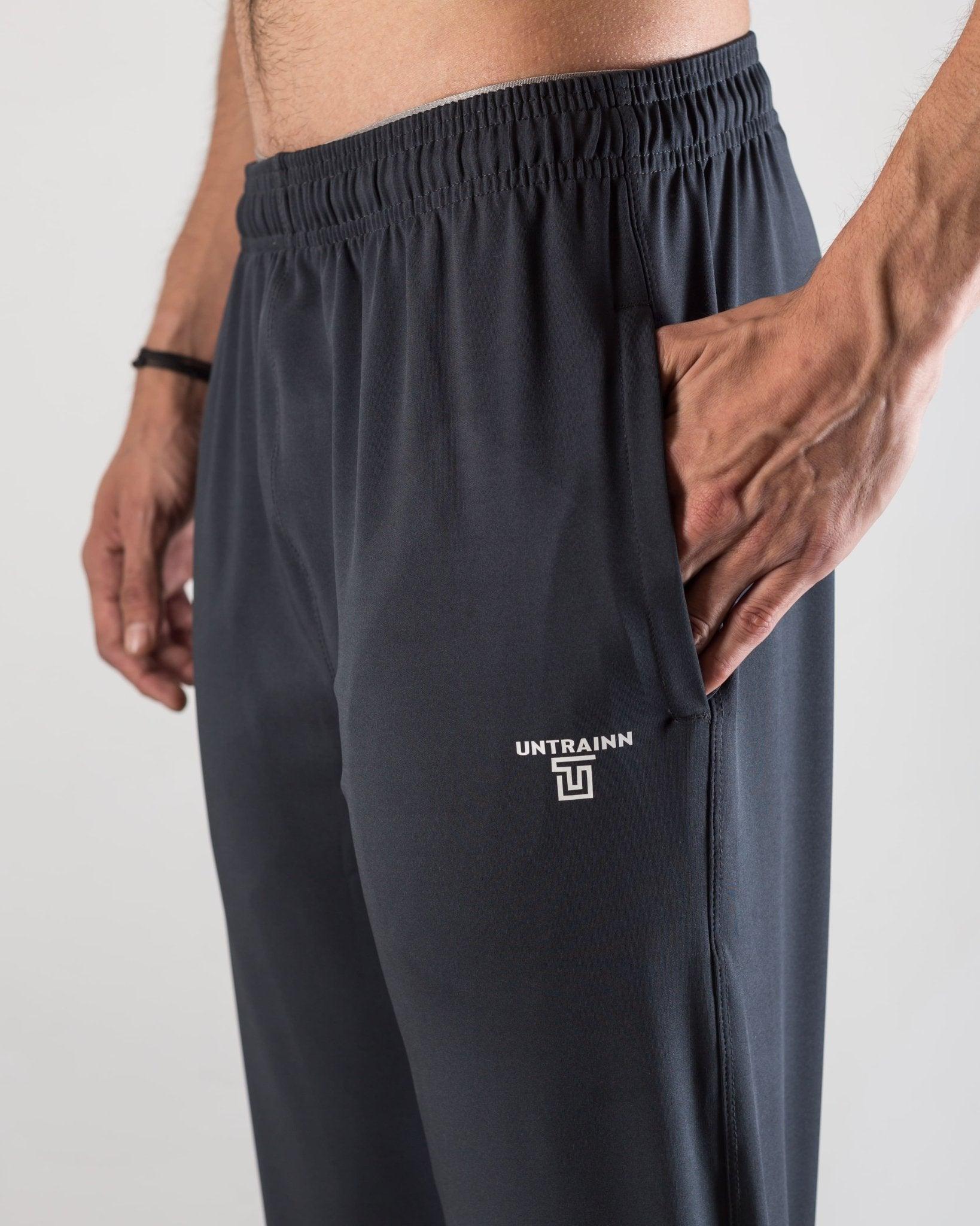Untrain Men Basic Track Pant - UNTRAIN