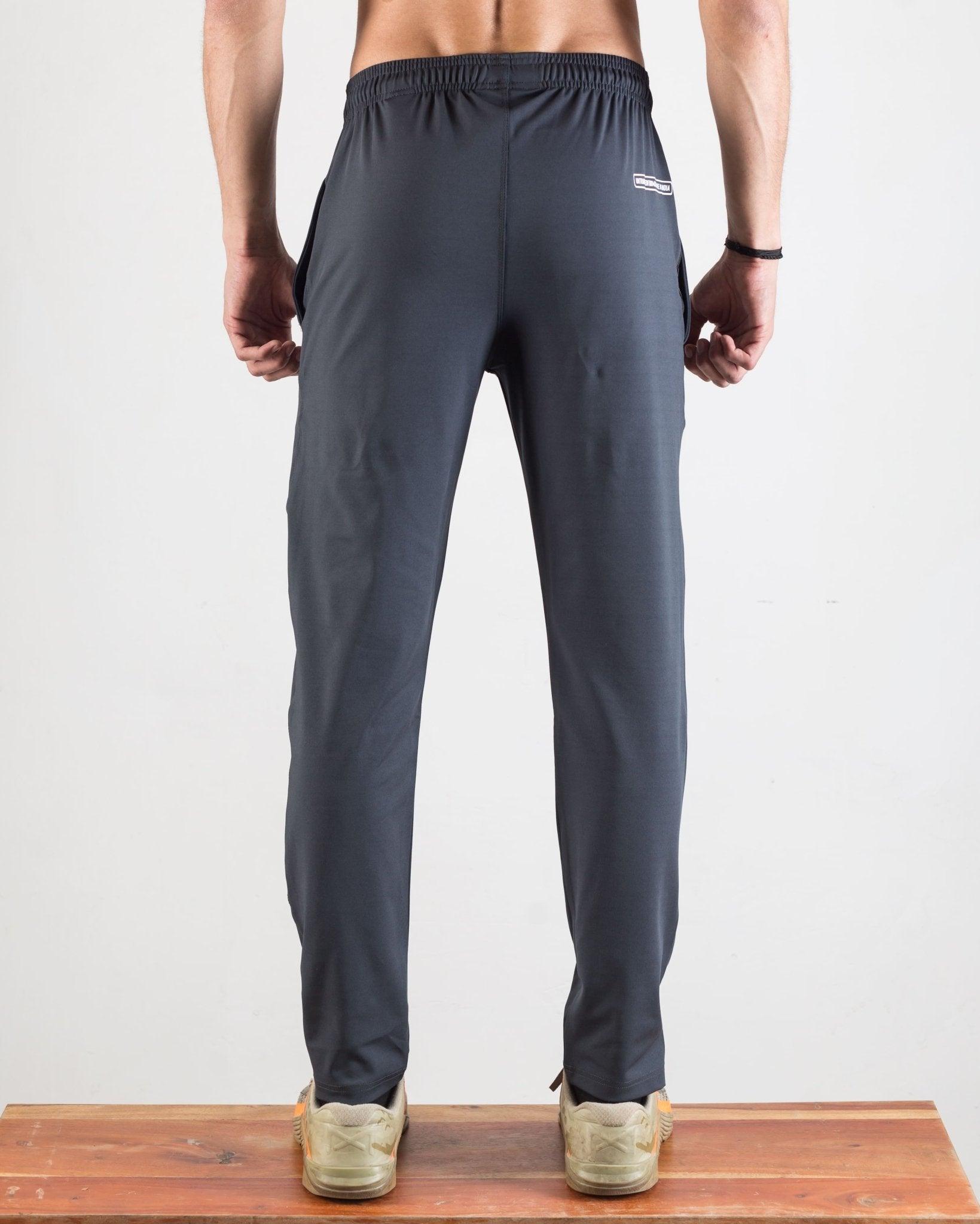 Untrain Men Basic Track Pant - UNTRAIN