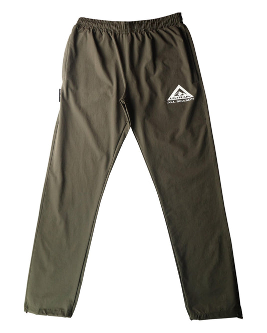 UNTRAIN MEN ALL SEASON JOGGER OLIVE GREEN